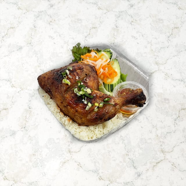C8. Dui Ga Nuong (Grilled Chicken Thigh).
