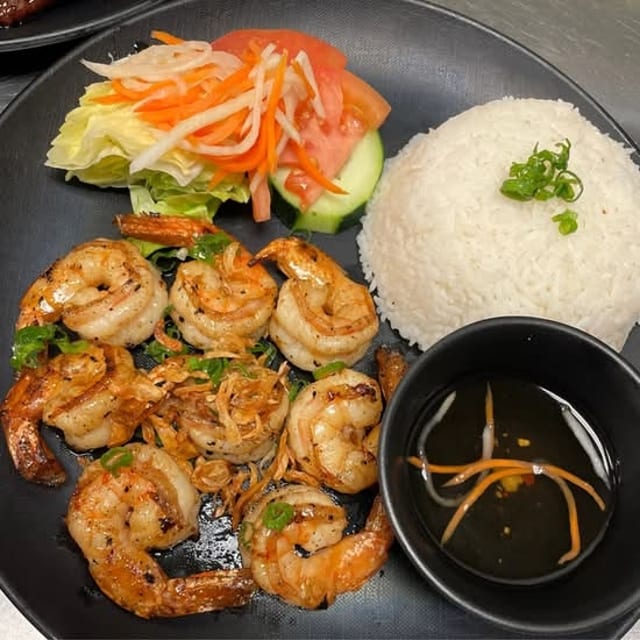 C7. Tom Nuong (Grilled Shrimp) (9).
